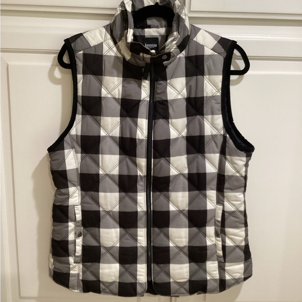 Kensie Black and White Checkered Vest